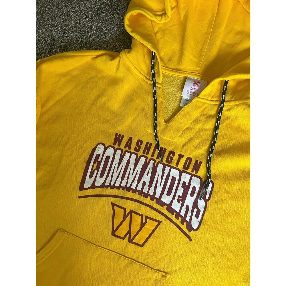 Washington Commanders NFL Teen's XL Yellow Hoodie Sweatshirt (NWT)